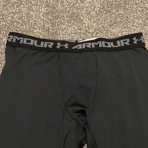 Youth Under Armour Tights - Picture 2 of 4